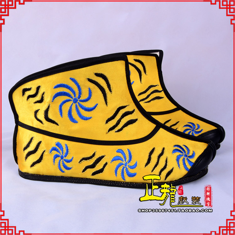 衢州.美猴王靴子虎纹靴金黄快靴 猴鞋